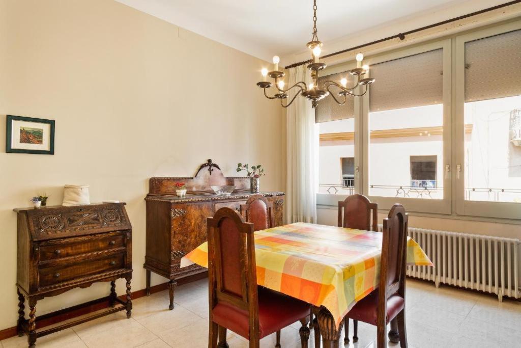 Figueres Old Town Apartment Exterior foto
